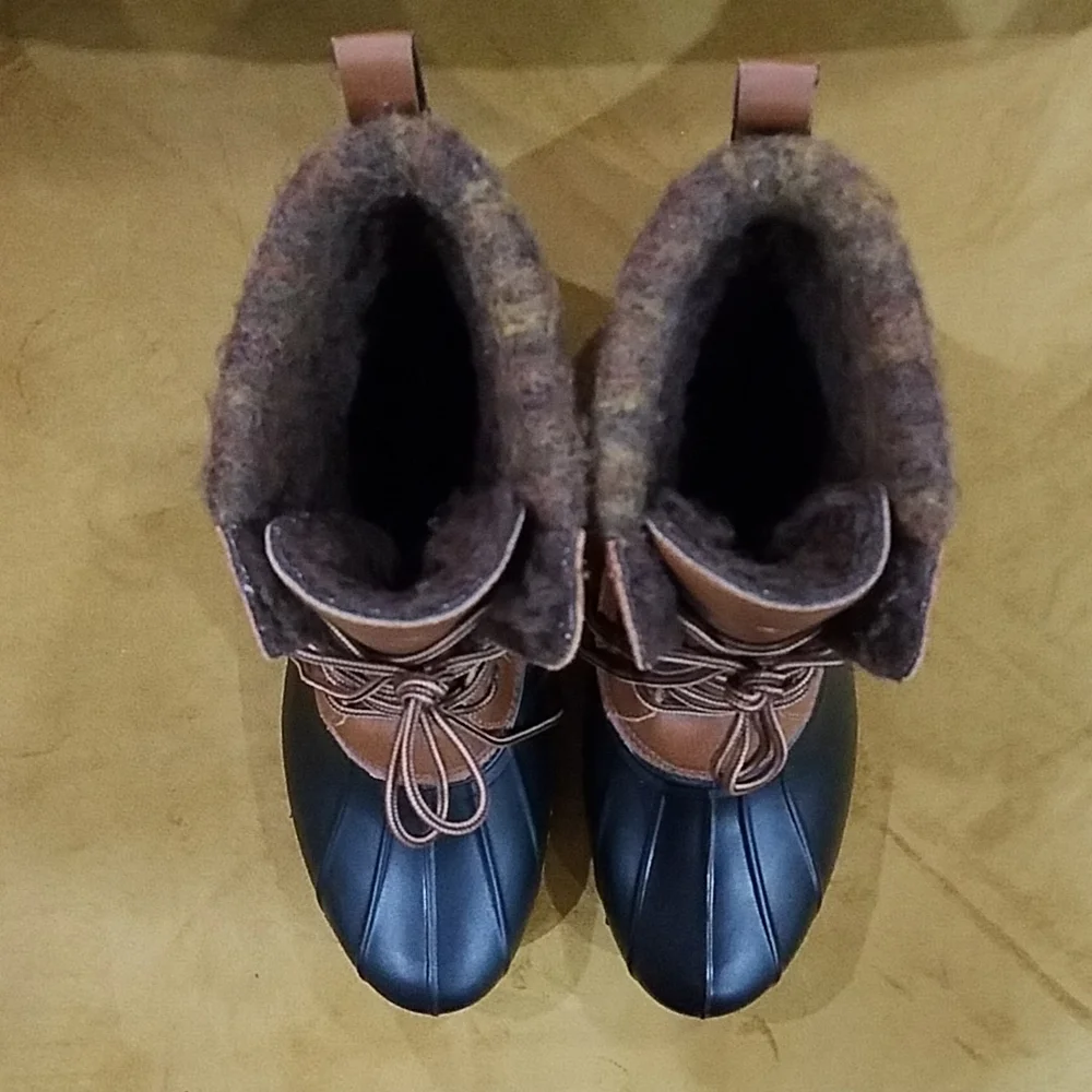 Magellan Outdoors Duck Boots Women's 11 - Picture 2 of 15